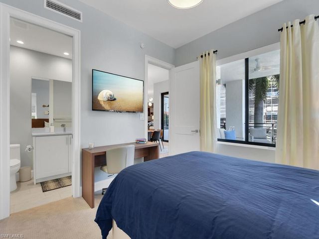 1111 Central AVE # 216, Naples, FL 34102