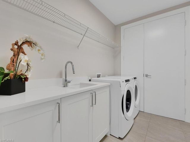 1111 Central AVE # 216, Naples, FL 34102