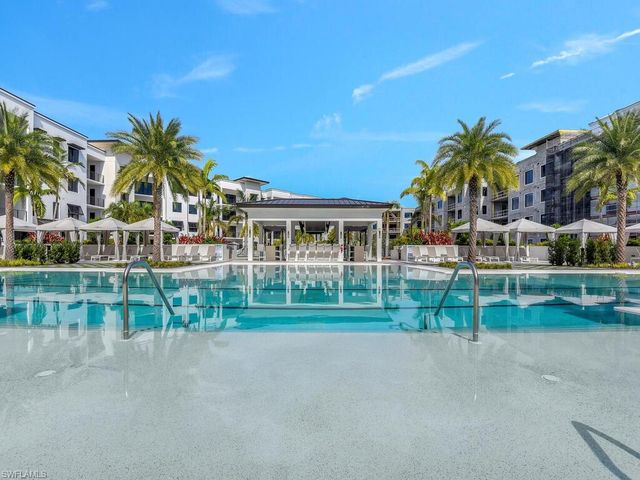 1111 Central AVE # 216, Naples, FL 34102