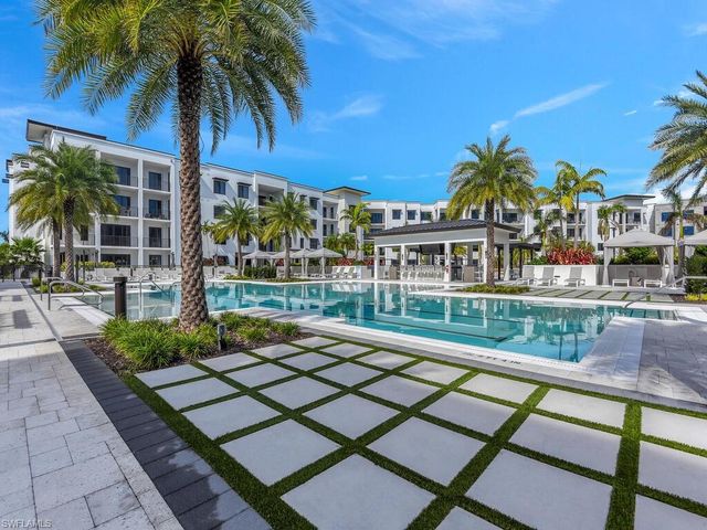 1111 Central AVE # 216, Naples, FL 34102