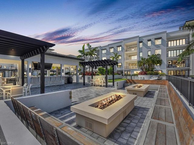 1111 Central AVE # 216, Naples, FL 34102