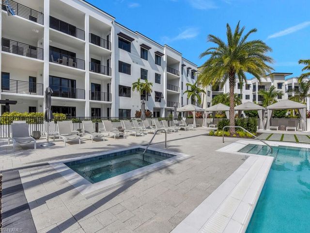 1111 Central AVE # 216, Naples, FL 34102