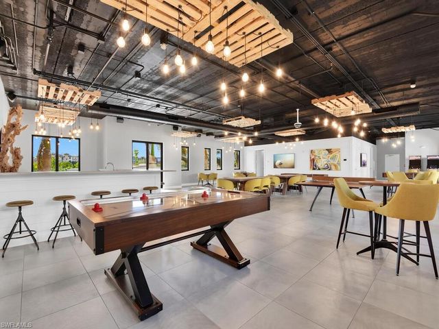 1111 Central AVE # 216, Naples, FL 34102