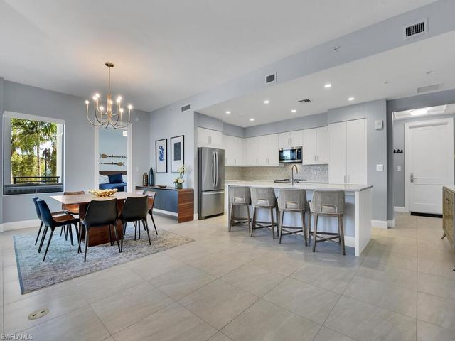 1111 Central AVE # 216, Naples, FL 34102