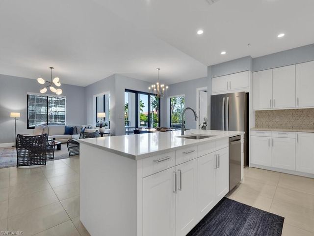 1111 Central AVE # 216, Naples, FL 34102