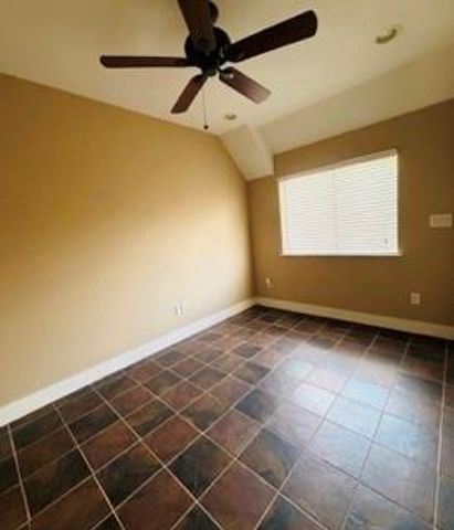 1045 Bonner St, Houston, TX 77007