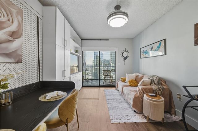 1280 W Peachtree NW Street 3114, Atlanta, GA 30309