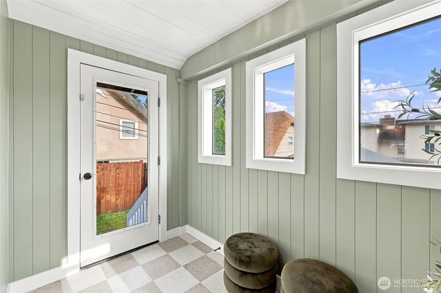 811 N L Street, Tacoma, WA 98403