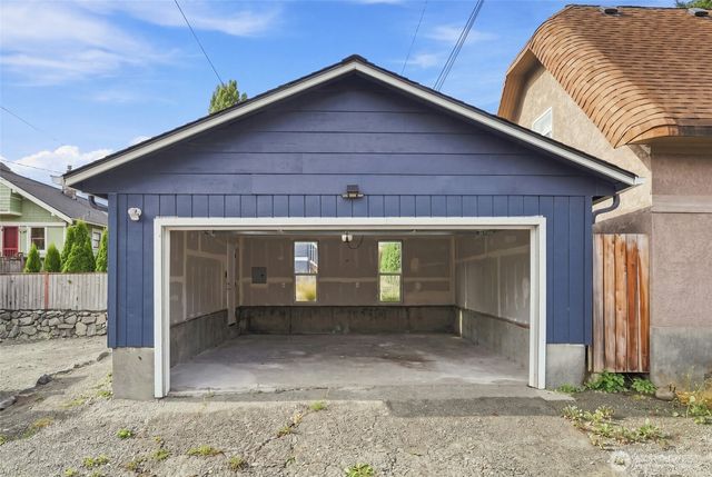 811 N L Street, Tacoma, WA 98403