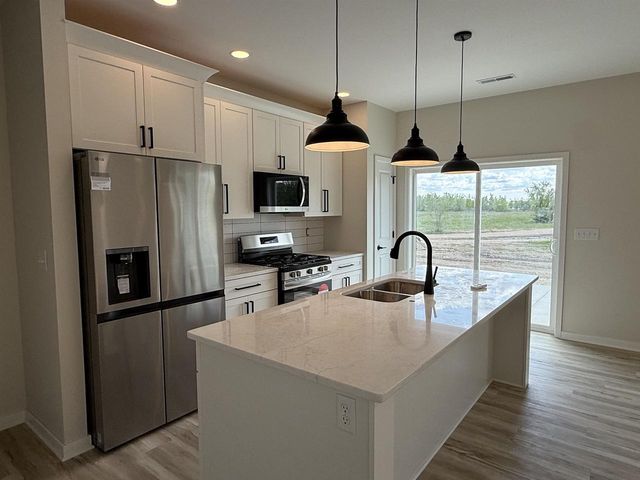 3164 S Bartells Dr Drive #202, Beloit, WI 53511