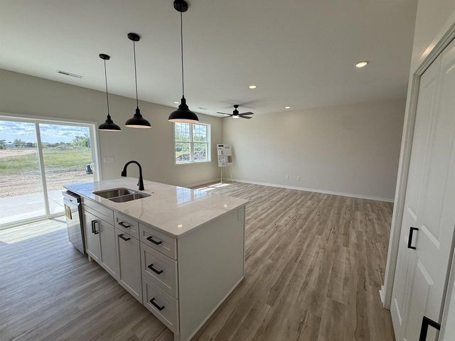 3164 S Bartells Dr Drive #202, Beloit, WI 53511