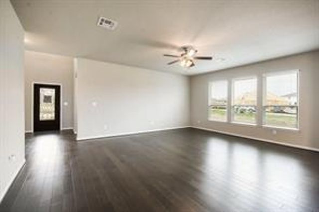 817 Paper Daisy PATH, Leander, TX 78641