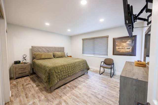 6618 S HAWKSBILL CIR, Taylorsville, UT 84123