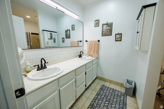 6618 S HAWKSBILL CIR, Taylorsville, UT 84123