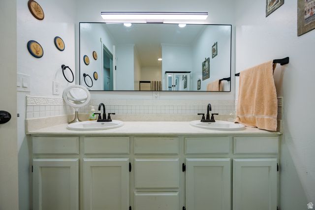 6618 S HAWKSBILL CIR, Taylorsville, UT 84123