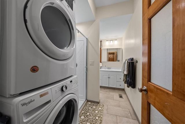 12404 S Albervan Street, Olathe, KS 66062