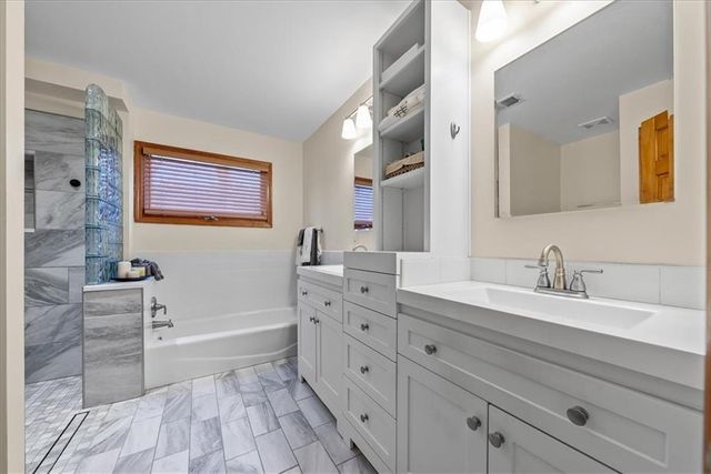 12404 S Albervan Street, Olathe, KS 66062