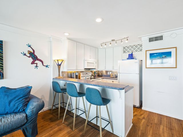 8078 E County Highway 30A 106, Inlet Beach, FL 32461