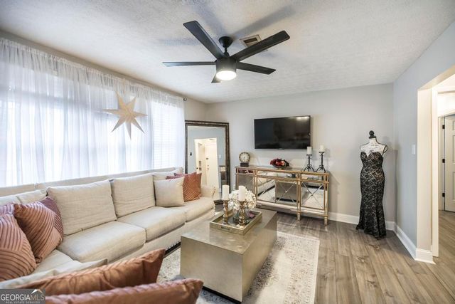 110 Mitchell Court, Warner Robins, GA 31093