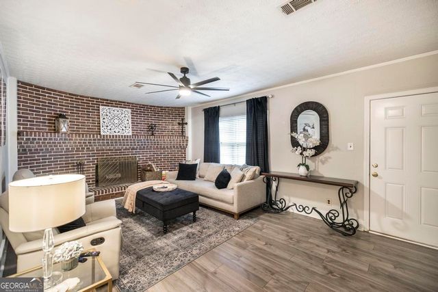 110 Mitchell Court, Warner Robins, GA 31093