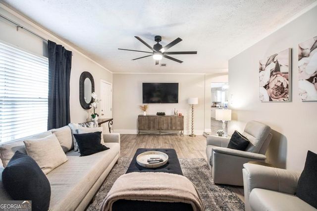 110 Mitchell Court, Warner Robins, GA 31093