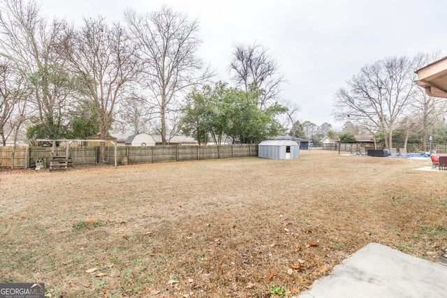 110 Mitchell Court, Warner Robins, GA 31093