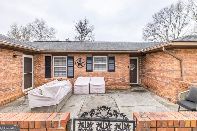 110 Mitchell Court, Warner Robins, GA 31093