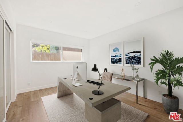 2204 Ridgemont Drive, Los Angeles, CA 90046