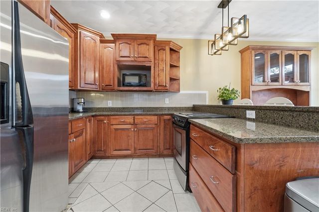 5041 Jakeman ST, Virginia Beach, VA 23455