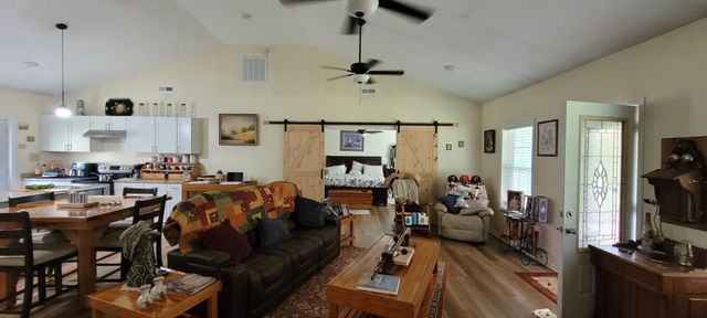 167 Freeman Fielder Rd, Stewart, TN 37175