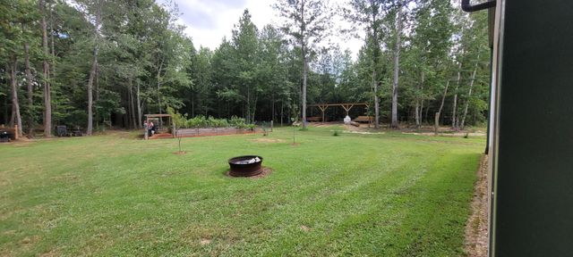 167 Freeman Fielder Rd, Stewart, TN 37175