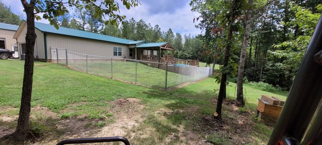 167 Freeman Fielder Rd, Stewart, TN 37175