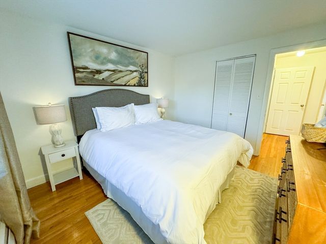 91 Chestnut St 6, Brookline, MA 02445