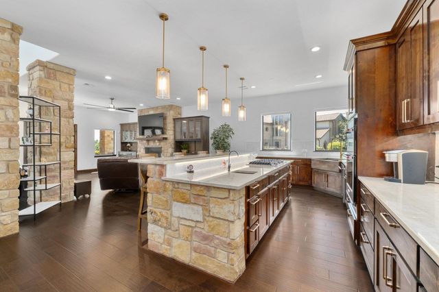 13017 Luna Montana WAY S, Austin, TX 78732