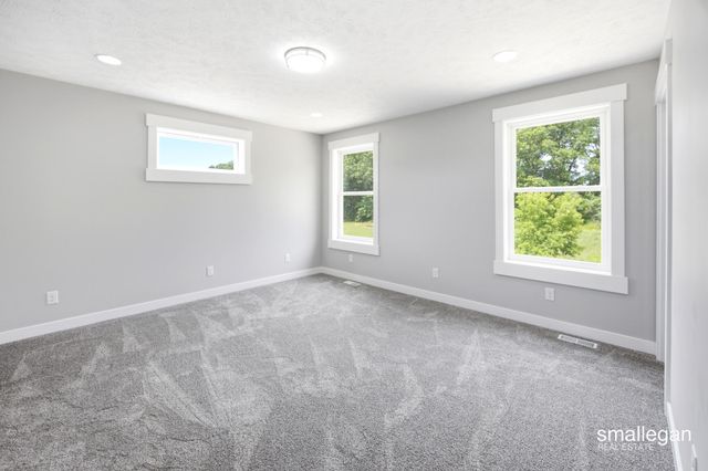13881 Meadow Oak Drive NE, Greenville, MI 48838