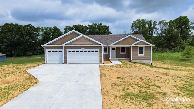 13881 Meadow Oak Drive NE, Greenville, MI 48838