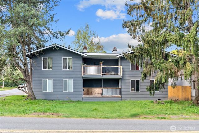 10443 17 Avenue SW, Seattle, WA 98146