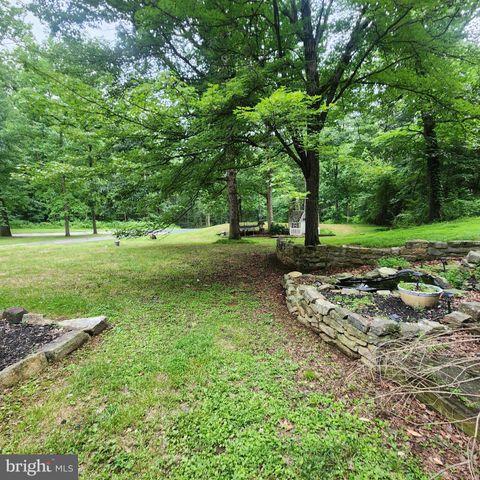 290 CREEK RD, Manchester, PA 17345
