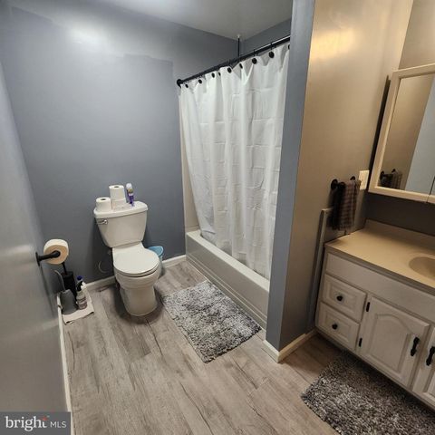 290 CREEK RD, Manchester, PA 17345