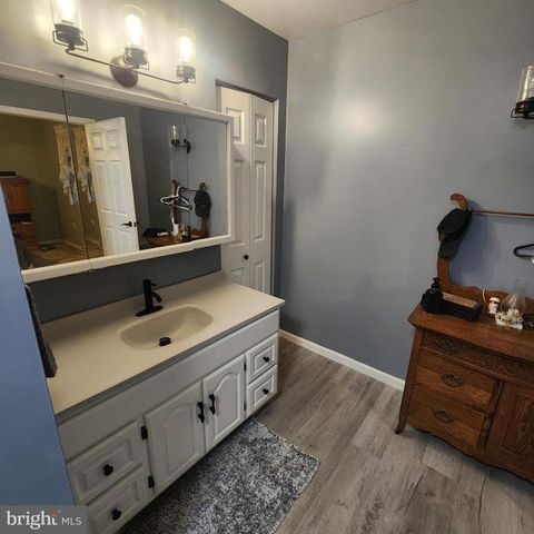 290 CREEK RD, Manchester, PA 17345
