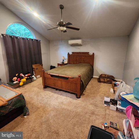 290 CREEK RD, Manchester, PA 17345