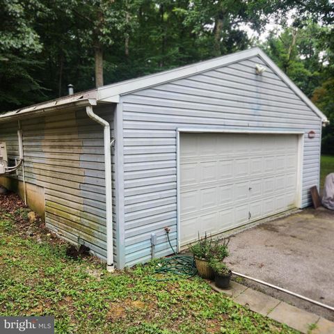 290 CREEK RD, Manchester, PA 17345