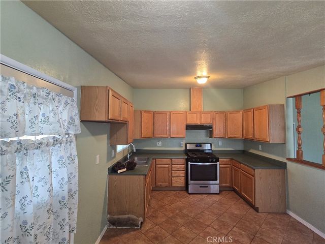 7550 Peters st., Riverside, CA 92504