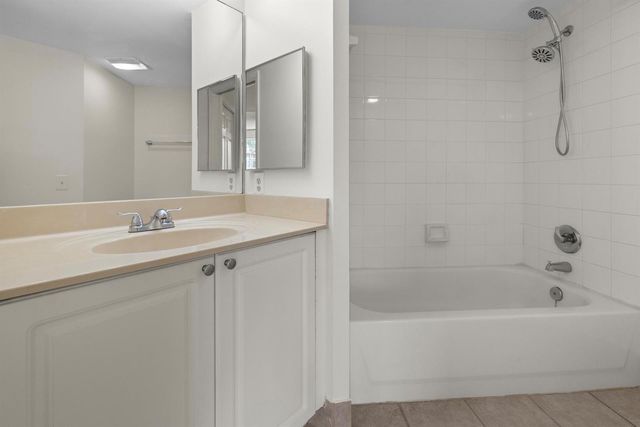 300 Crestwood Court N 302, Royal Palm Beach, FL 33411