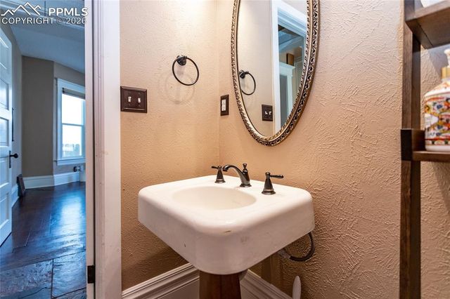 2008 N Nevada Avenue, Colorado Springs, CO 80907