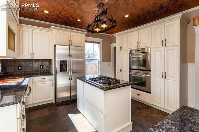 2008 N Nevada Avenue, Colorado Springs, CO 80907