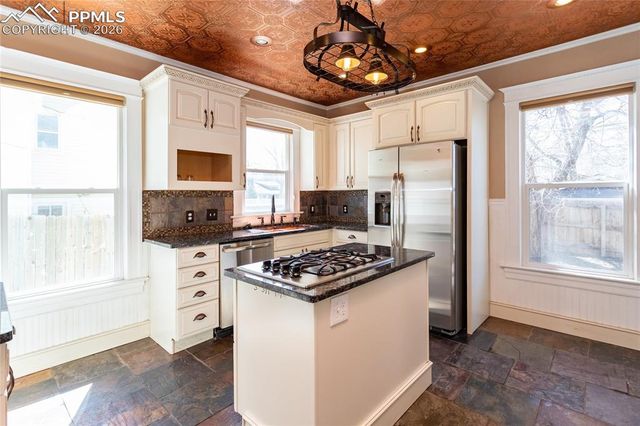 2008 N Nevada Avenue, Colorado Springs, CO 80907