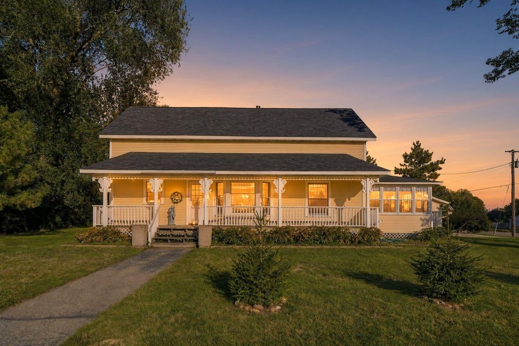 15974 Clayton Avenue E, Rosemount, MN 55068 — exterior