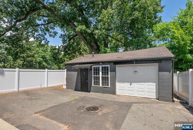 172 W Madison Avenue Storefront & Ga, Dumont, NJ 07628