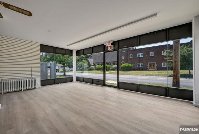 172 W Madison Avenue Storefront, Dumont, NJ 07628